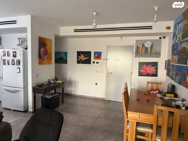 דירה, הרצליה