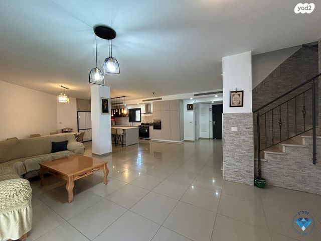 בית פרטי/ קוטג', חזית הדרום, רחובות