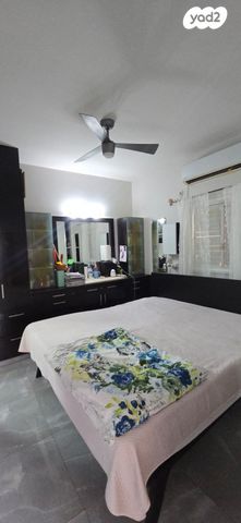 גג/ פנטהאוז, קרית שרת מערב, חולון