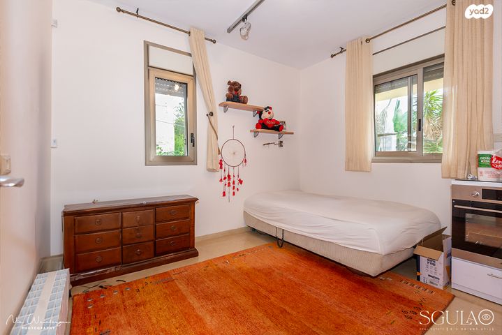 דו משפחתי, יהודה גור, הוד הכרמל, דניה, חיפה