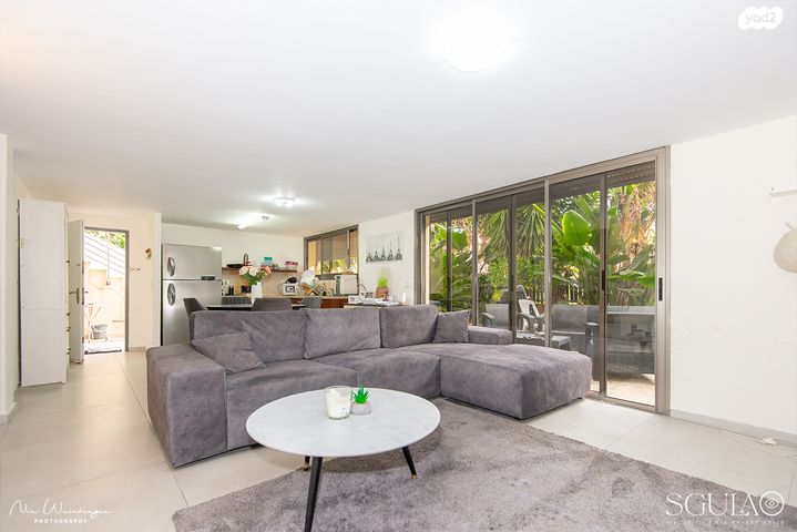 דו משפחתי, יהודה גור, הוד הכרמל, דניה, חיפה