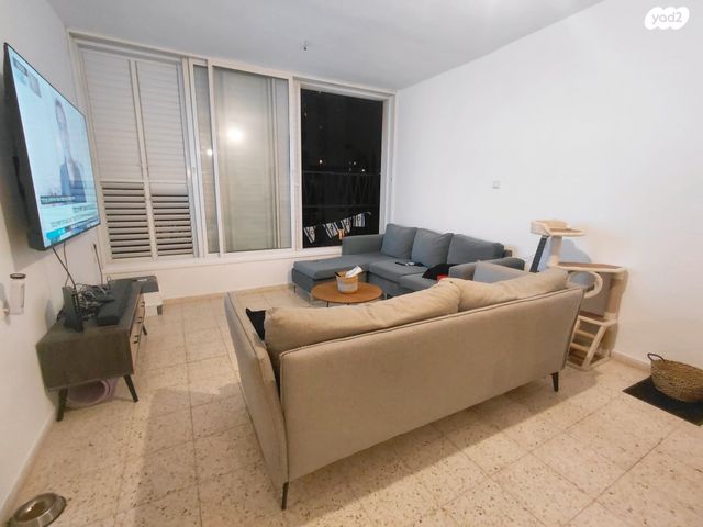 דירה, בנימין, רחובות