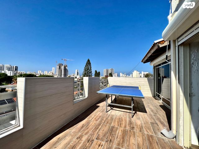 גג/ פנטהאוז, אליהו גולומב 8, צפון מזרח מרכז העיר, נתניה