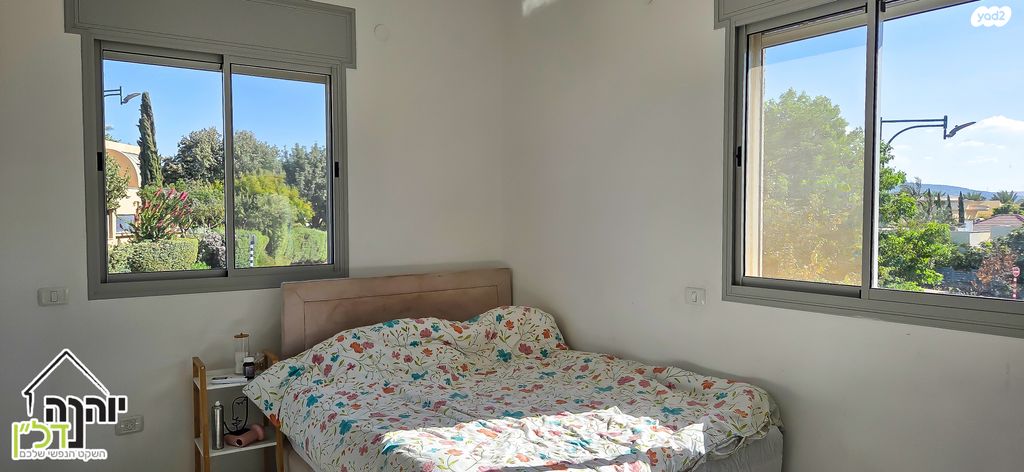 דו משפחתי, כפר תבור