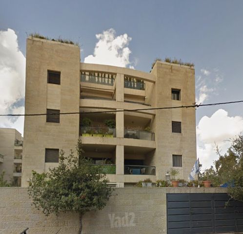 דירה למכירה בירושלים (תיווך) — 4