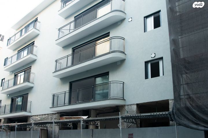 הרב יצחק ידידיה פרנקל 48