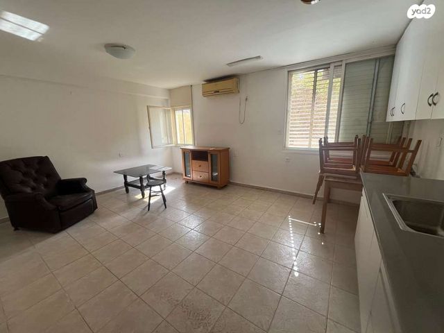 דירה, רוזנבך, שאר העיר, קדימה צורן