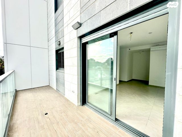 דירה, בר כוכבא, הרצליה