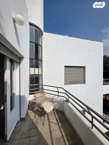 גג/ פנטהאוז, שדרות רוטשילד 117, לב תל אביב, לב העיר צפון, תל אביב יפו