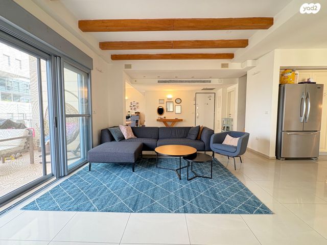 גג/ פנטהאוז, נווה גן, רמת השרון