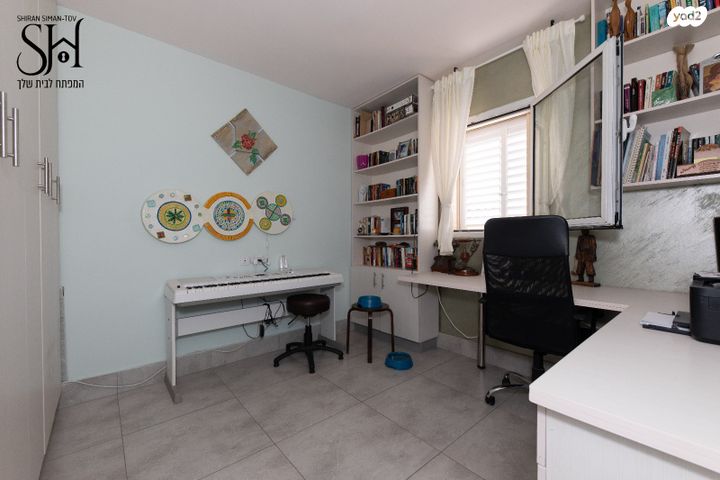 גג/ פנטהאוז, מבצע נחשון, נווה ים, ראשון לציון