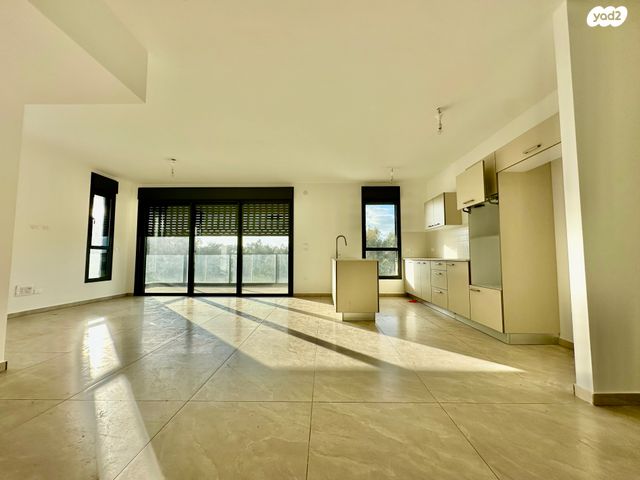 דירה, בר כוכבא 27, הרצליה