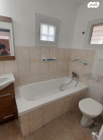 דירה, שפרינצק, מוצקין הותיקה, קרית מוצקין