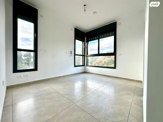 דירה, בר כוכבא, הרצליה