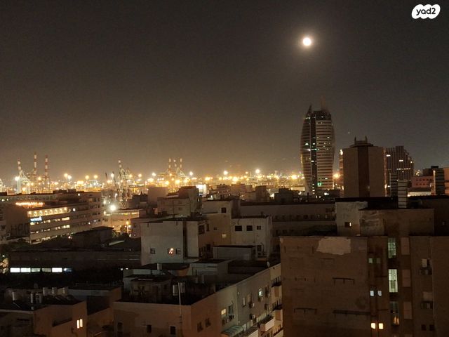 דירה, עין דור, שער פלמר, תחנת רכבת השמונה, חיפה