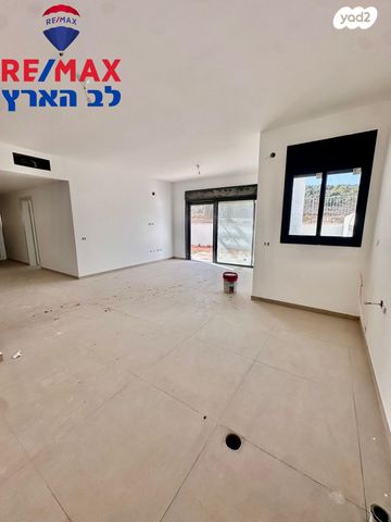 דירת גן, אלמוג, שאר העיר, אריאל