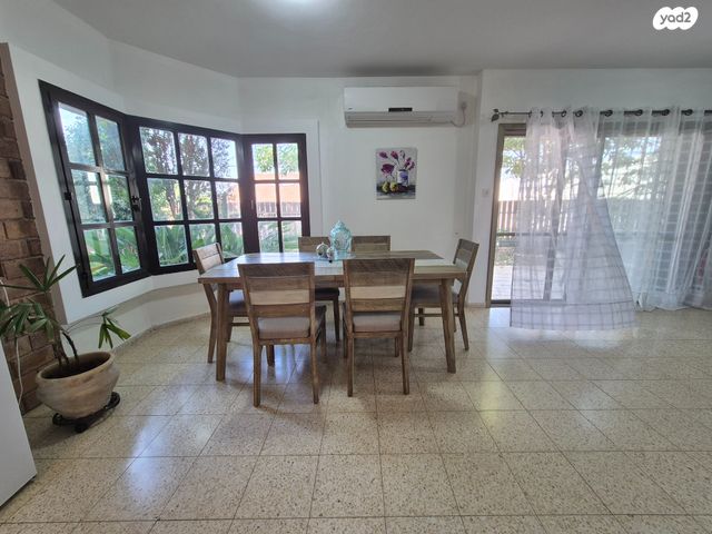 בית פרטי/ קוטג', אורנית, אורנית