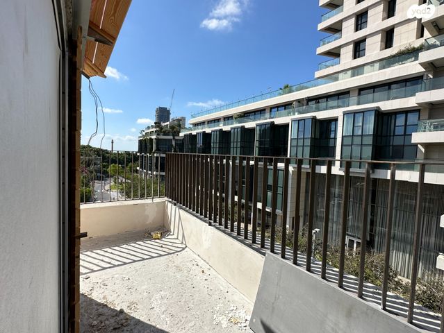 גג/ פנטהאוז, דגניה, נווה צדק, תל אביב יפו