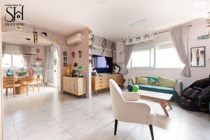 גג/ פנטהאוז, מבצע נחשון, נווה ים, ראשון לציון