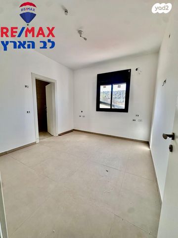 דירת גן, אלמוג, שאר העיר, אריאל