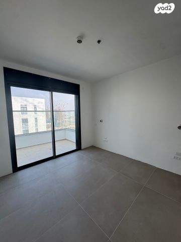 גג/ פנטהאוז, פארק העסקים האלף, ראשון לציון