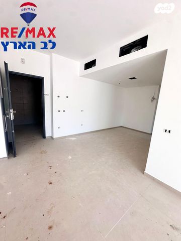 דירת גן, אלמוג, שאר העיר, אריאל