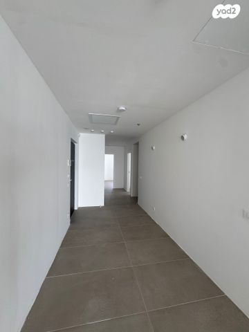 גג/ פנטהאוז, פארק העסקים האלף, ראשון לציון