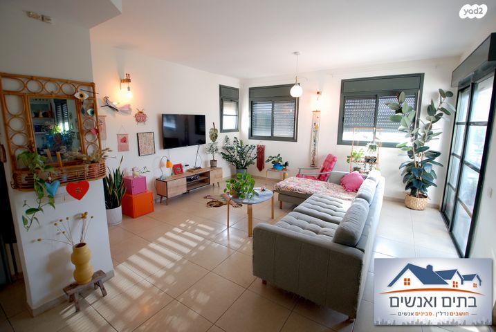 גג/ פנטהאוז, אודם, נוף הדר, כפר יונה