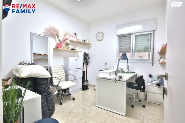 דירה, יצחק בן צבי 12, נווה גנים, קרית מוצקין