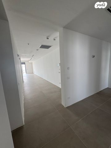 גג/ פנטהאוז, פארק העסקים האלף, ראשון לציון