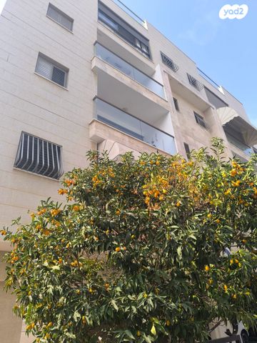 דירה, יוסף חיים ברנר 5, גרין ועם, חולון