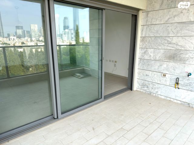 דירה, ישראל טייבר, גבעת הרמבם, גבעתיים