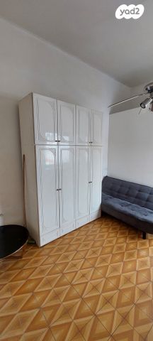 מכללת תל אביב יפו, דקר