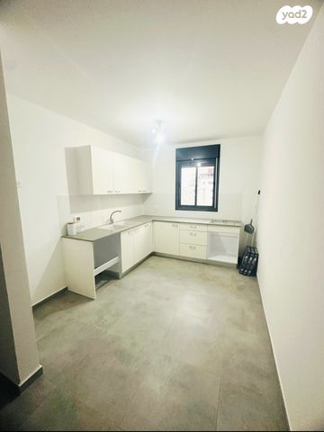 שרה אהרונסון 