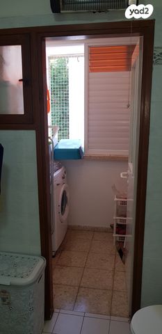 דירה, אחד העם 11, מרכז, הרצליה