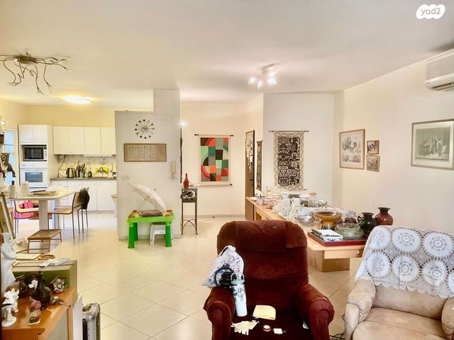 דירה, הרצפלד 1, מעוז, כפר סבא