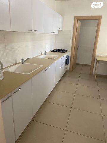 דירה, אחיה השילוני, רמת אבי עזרי / רמת בית שמש ג-1, בית שמש