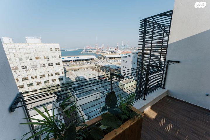 דופלקס, דרך העצמאות 37, שער פלמר, תחנת רכבת השמונה, חיפה