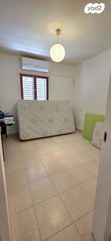 דירה, נחל צייה, מצפה רמון