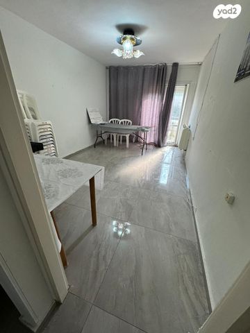 גיורא יוספטל 34