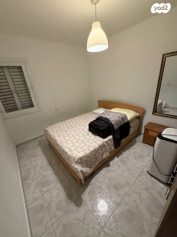 דירה, יוסף שפרינצק, מחנה יהודה, פתח תקווה