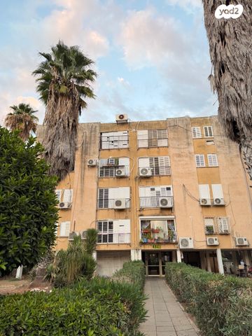 דירה, יוסף שפרינצק, מחנה יהודה, פתח תקווה