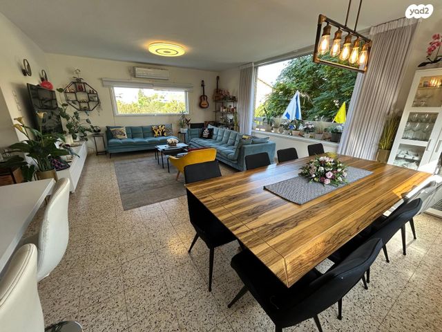 דירה, שיכון דן, נווה דן, תל אביב יפו