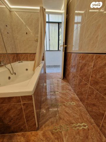 דירה, שיקמה 10, רמת בן גוריון, חיפה