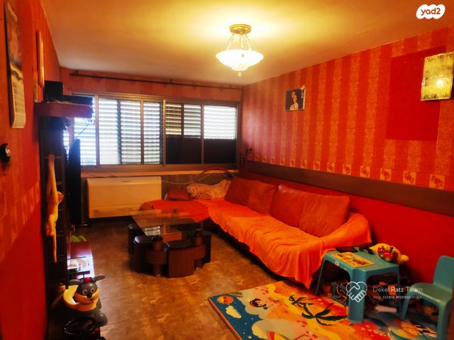 דירה, ירושלים, עכו