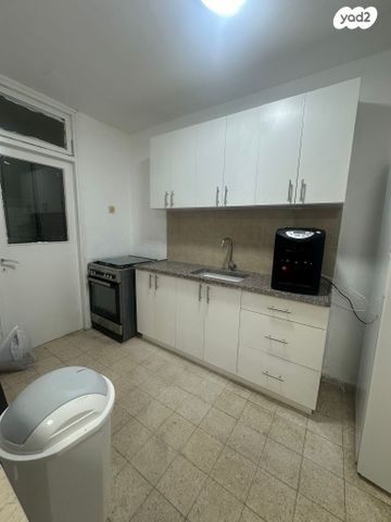 דירה, אסתר המלכה 8, נווה דוד, חיפה