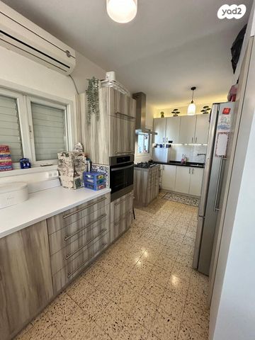 דירה, שיכון דן, נווה דן, תל אביב יפו