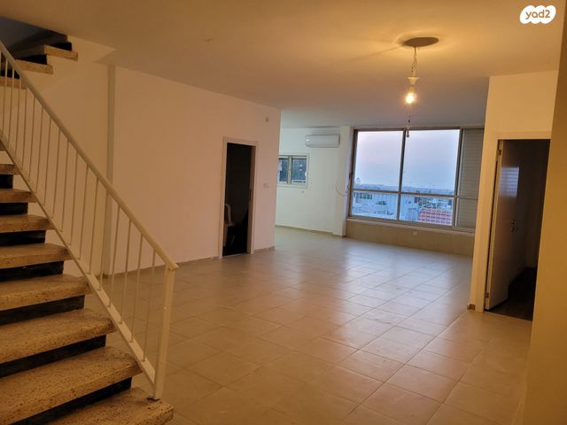 דופלקס, קרית יערים, רמת השרון