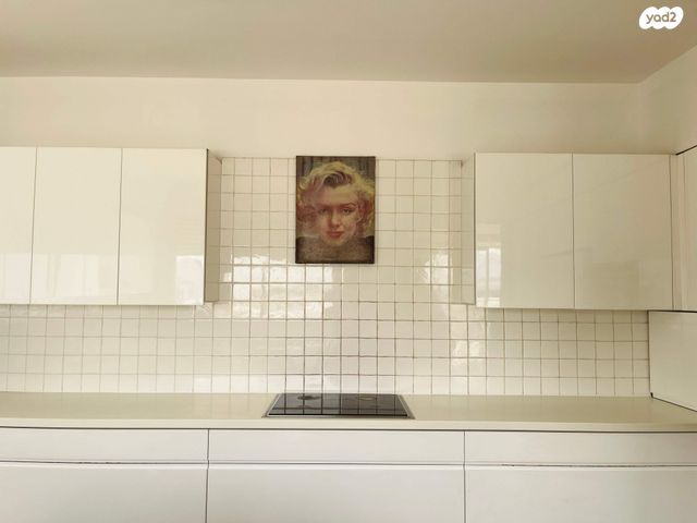 גג/ פנטהאוז, קרית הפרחים - 2005, רעננה