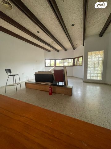 בית פרטי/ קוטג', הרצל, הוד השרון